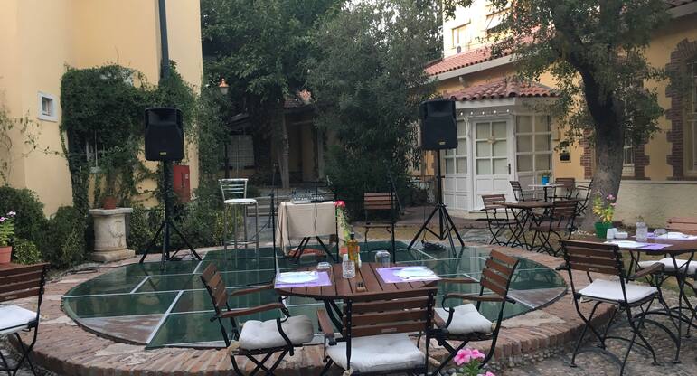 Villa Levante Cafe Restaurant Bornova Izmir Zomato